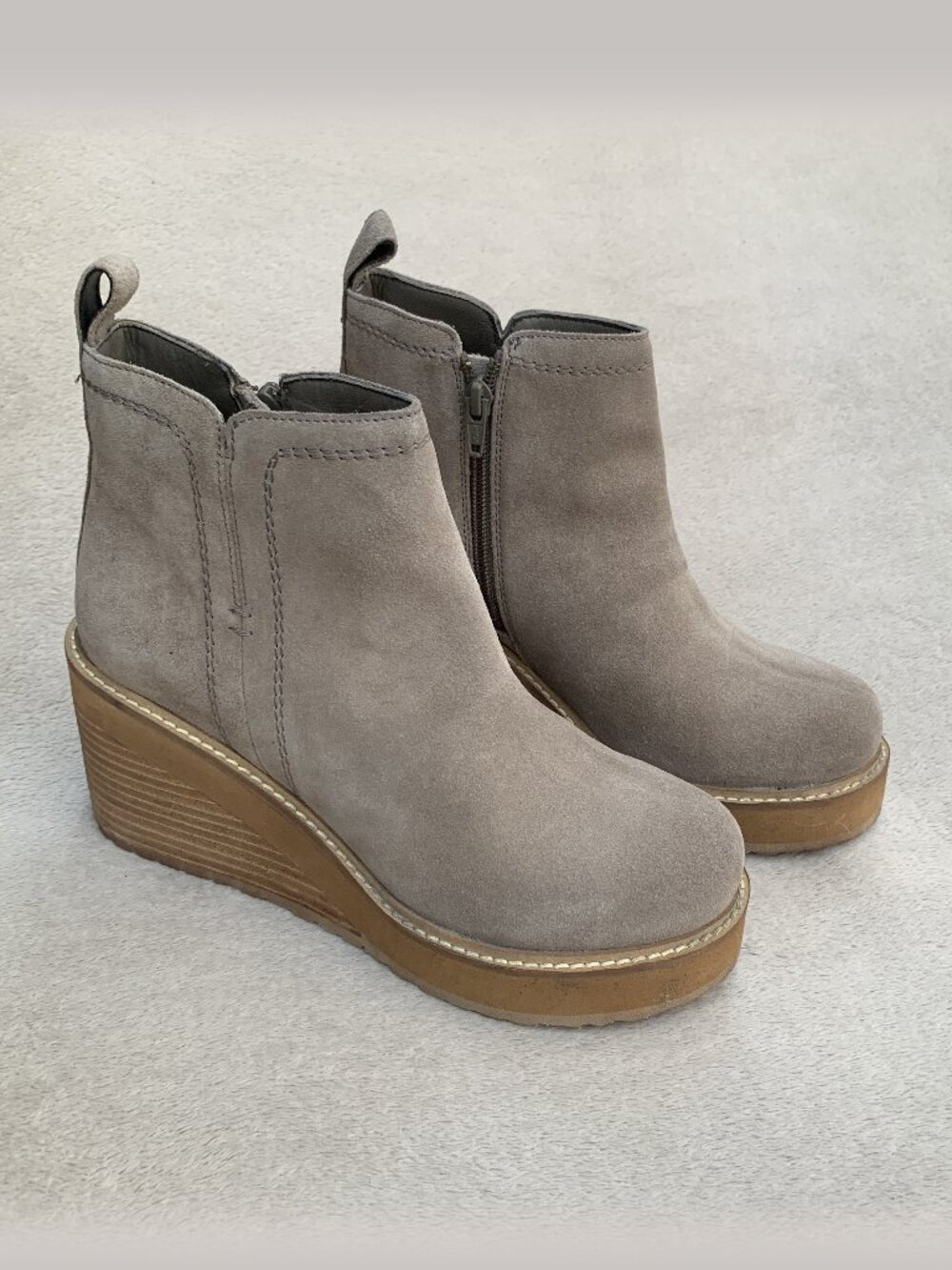 Diba True Comet Ride Circle It Suede Wedge Platform Booties Sz 7.5 NWT